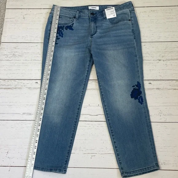 Sonoma Embroidered Mid Rise Capri/Cropped Jeans, size 12, NWT - Picture 15 of 16
